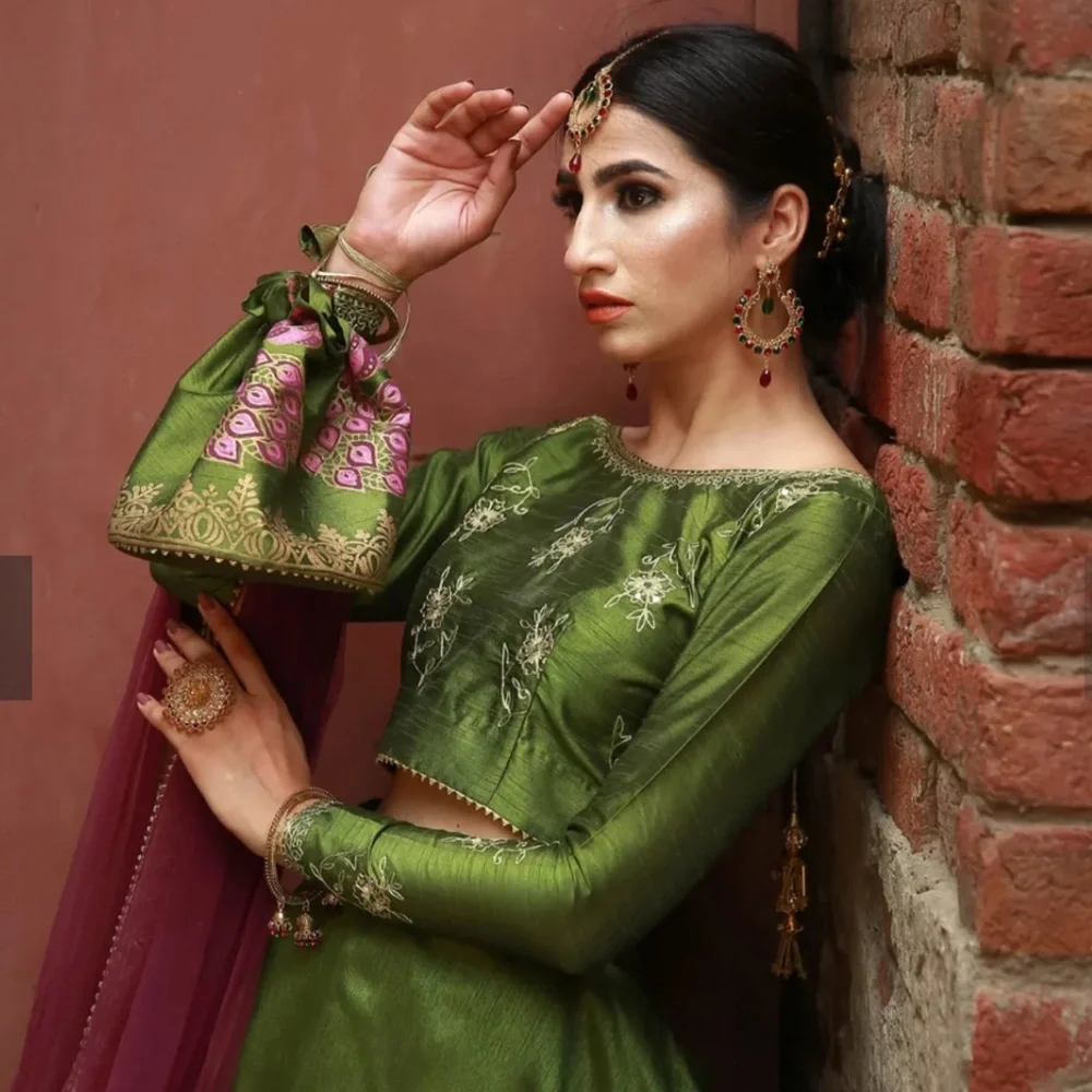 Pakistani Indian suit sold - Picture 3 of 11